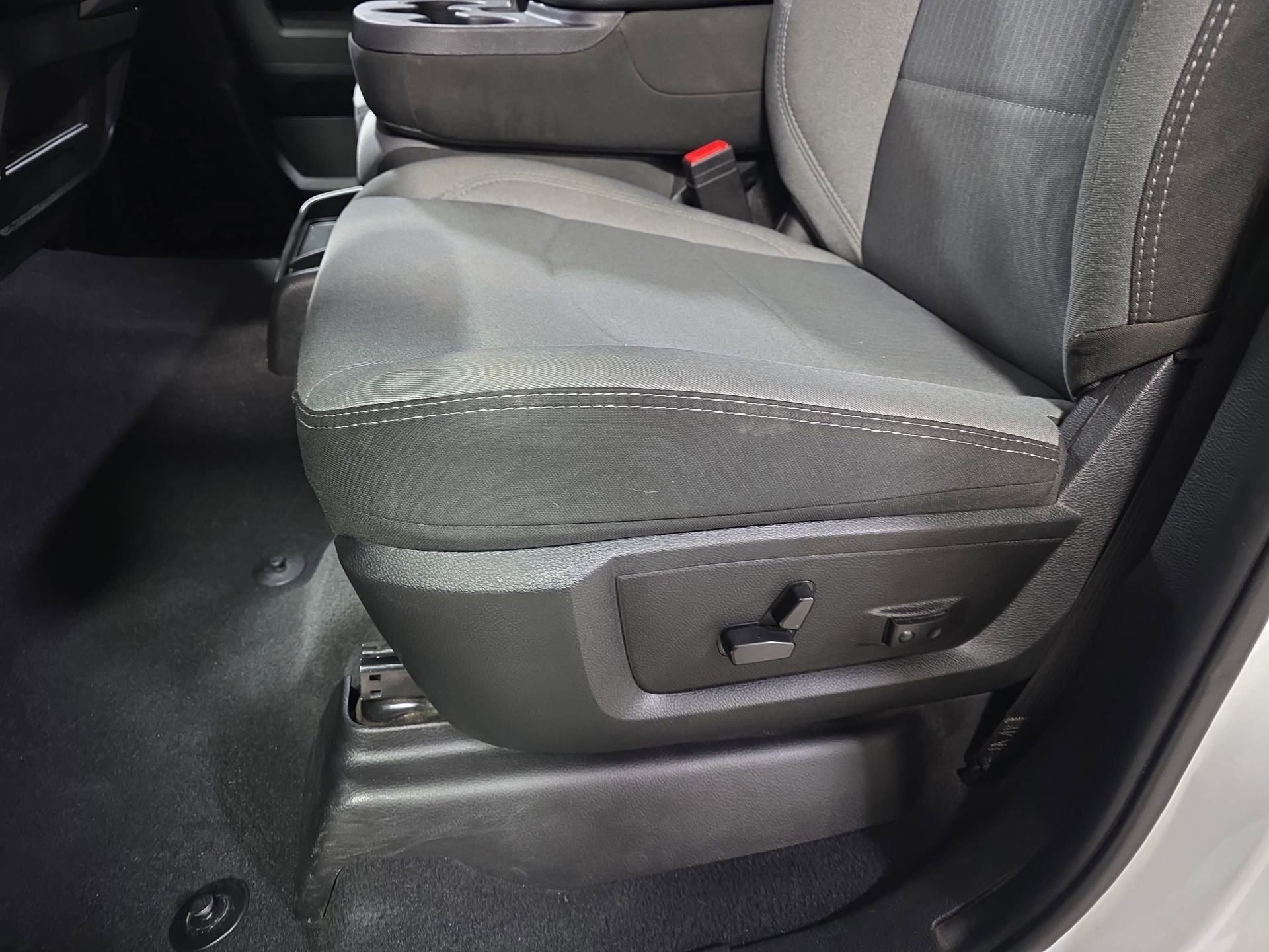 Used 2024 RAM 3500 Big Horn image 27