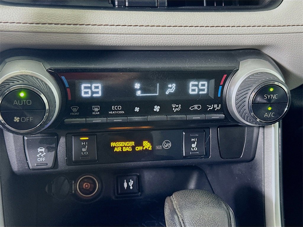 Used 2019 Toyota RAV4 XLE image 26