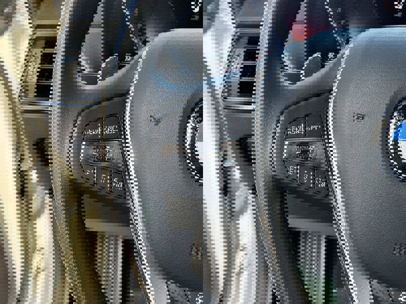 Used 2023 BMW 230i Coupe w/ Premium Package image 26