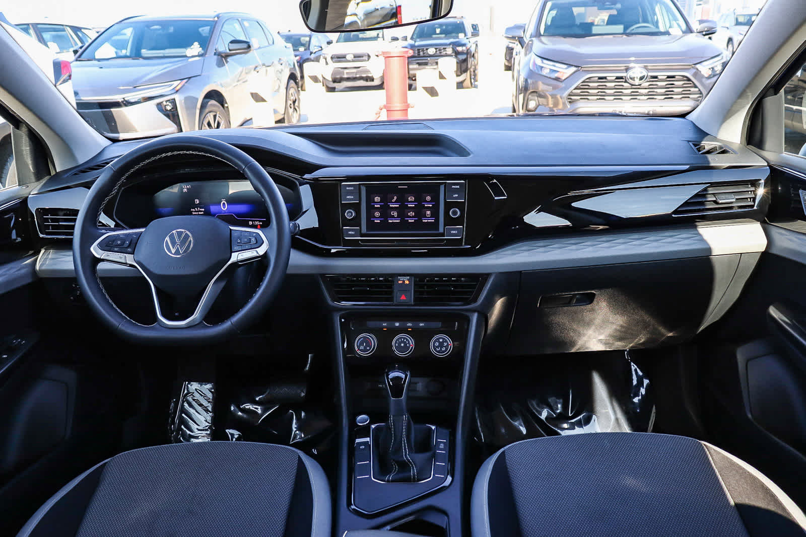 Used 2024 Volkswagen Taos S image 12