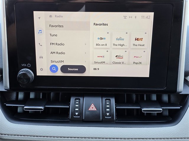 Used 2023 Toyota RAV4 XLE Premium image 13