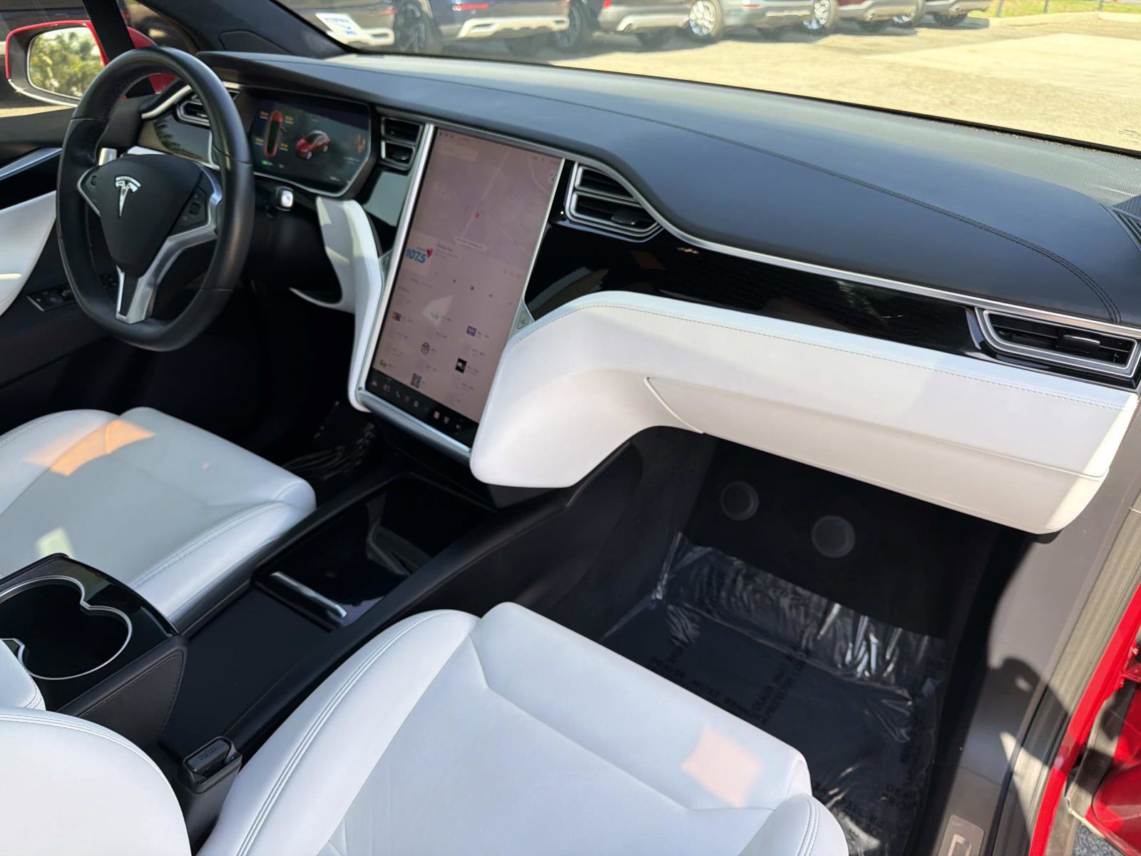 Used 2018 Tesla Model X 75D image 31