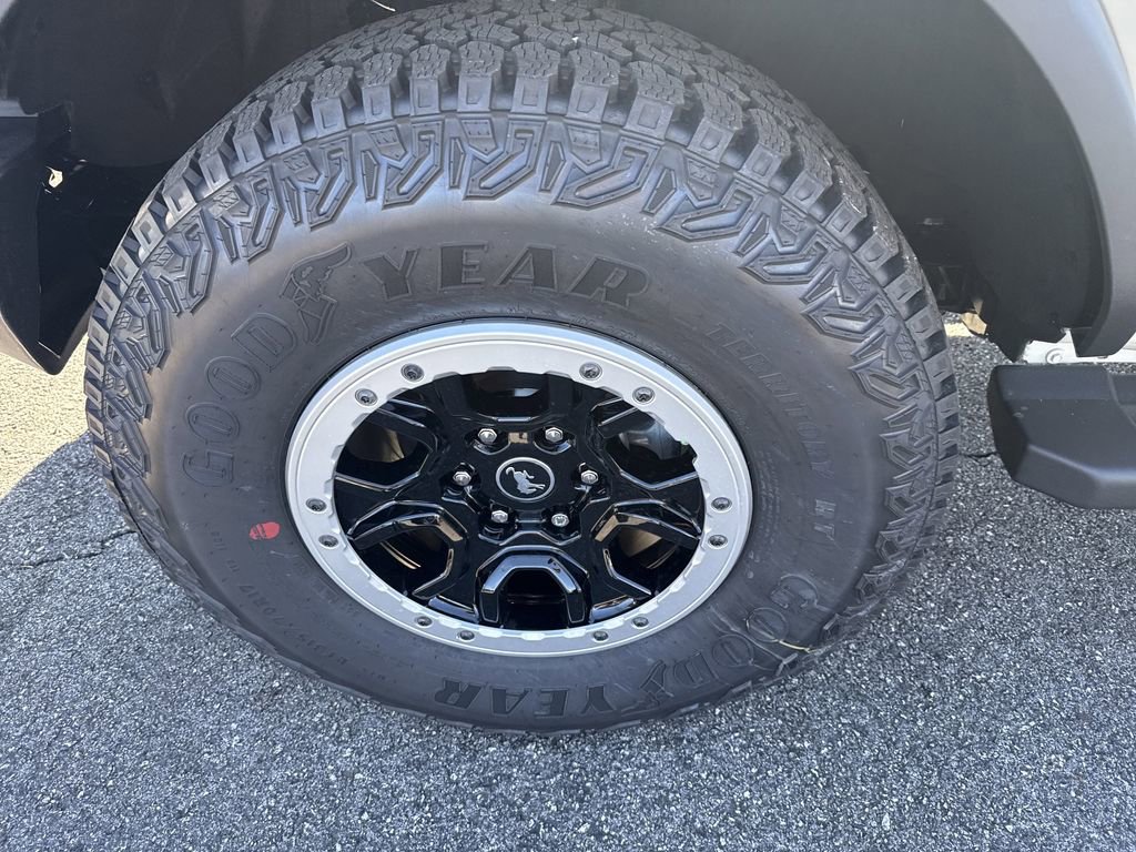 New 2025 Ford Bronco 2-Door w/ Sasquatch Package image 11