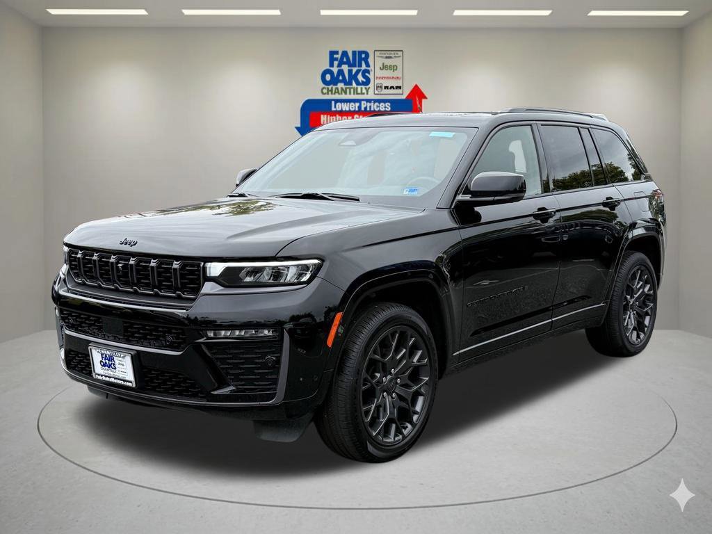 New 2026 Jeep Grand Cherokee Summit w/ Obsidian Package AWD/4WD image 4