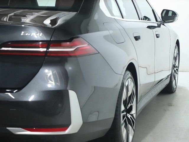 Used 2026 BMW 540i xDrive AWD/4WD image 49