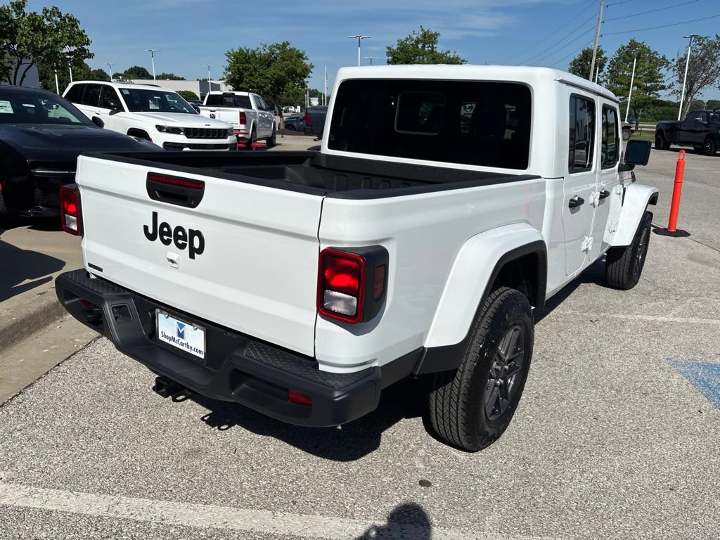 New 2026 Jeep Gladiator Sport AWD/4WD image 23
