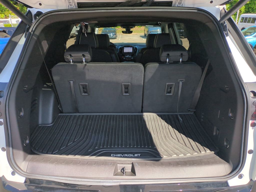 Used 2023 Chevrolet Traverse Premier w/ Redline Edition FWD image 34