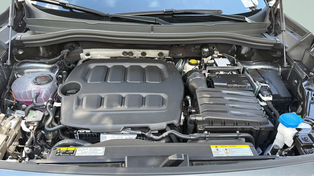 New 2026 Volkswagen Tiguan SE FWD image 35