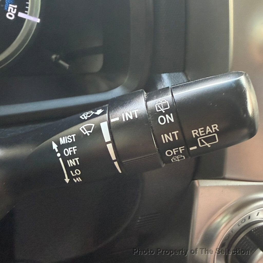 Used 2016 Toyota 4Runner SR5 image 30