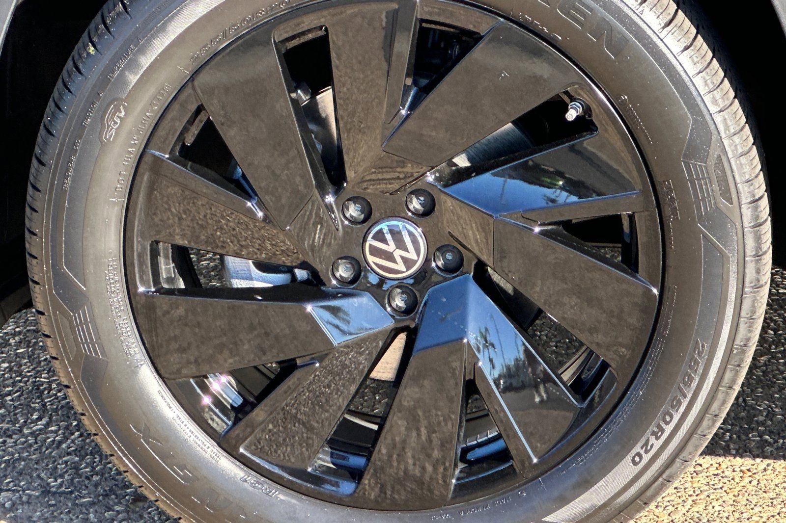 New 2026 Volkswagen Atlas SE image 26