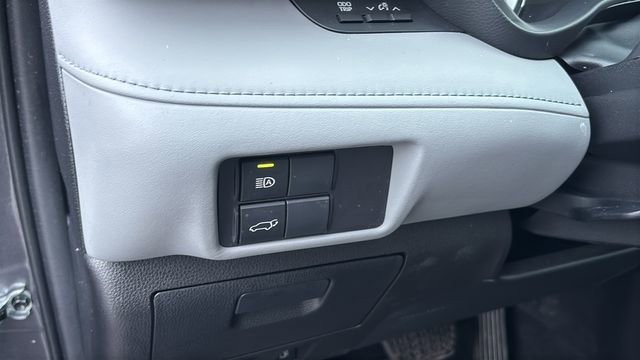 Used 2022 Toyota Highlander XLE image 13