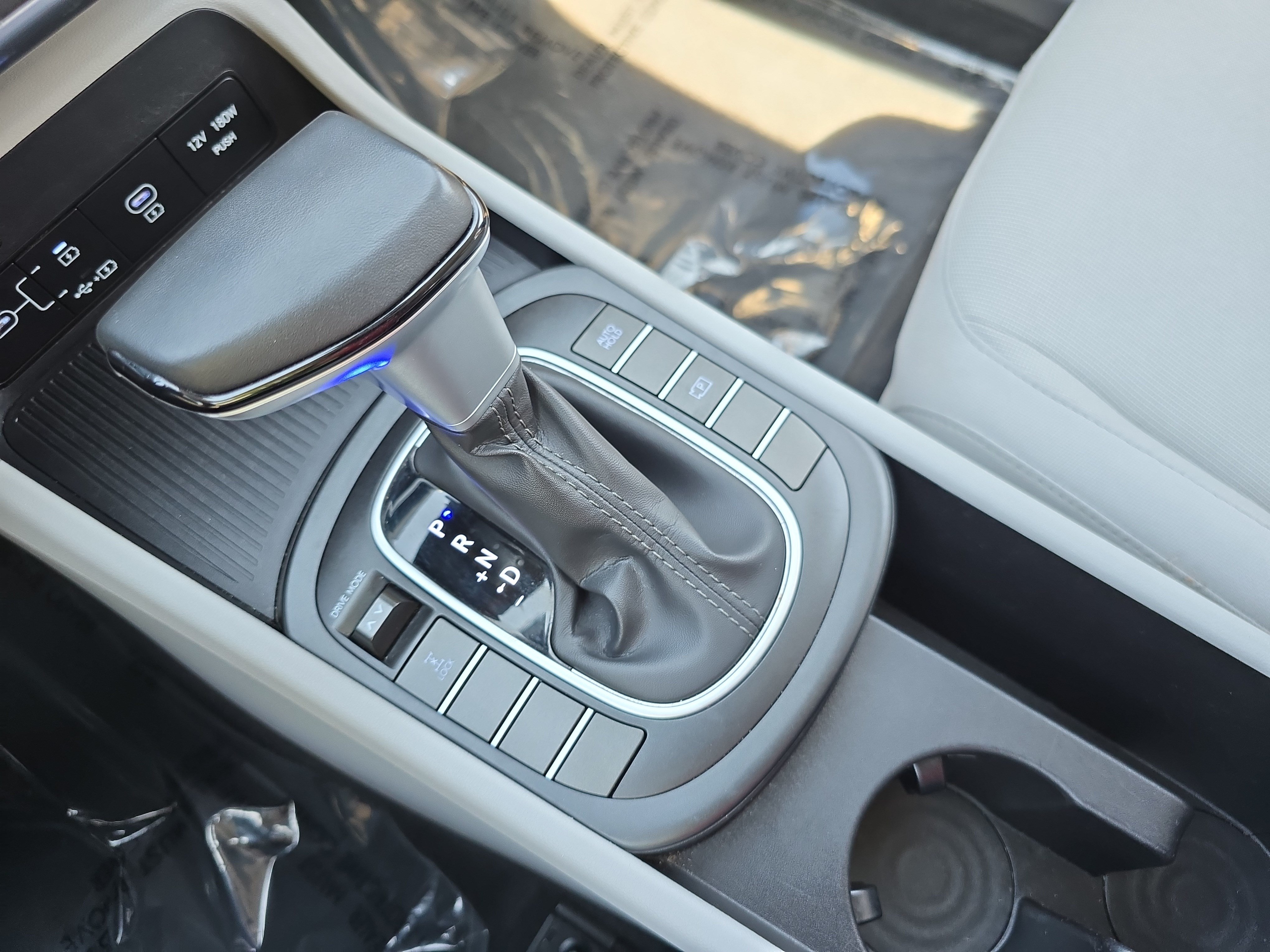 Used 2024 Hyundai Kona SEL AWD/4WD image 21
