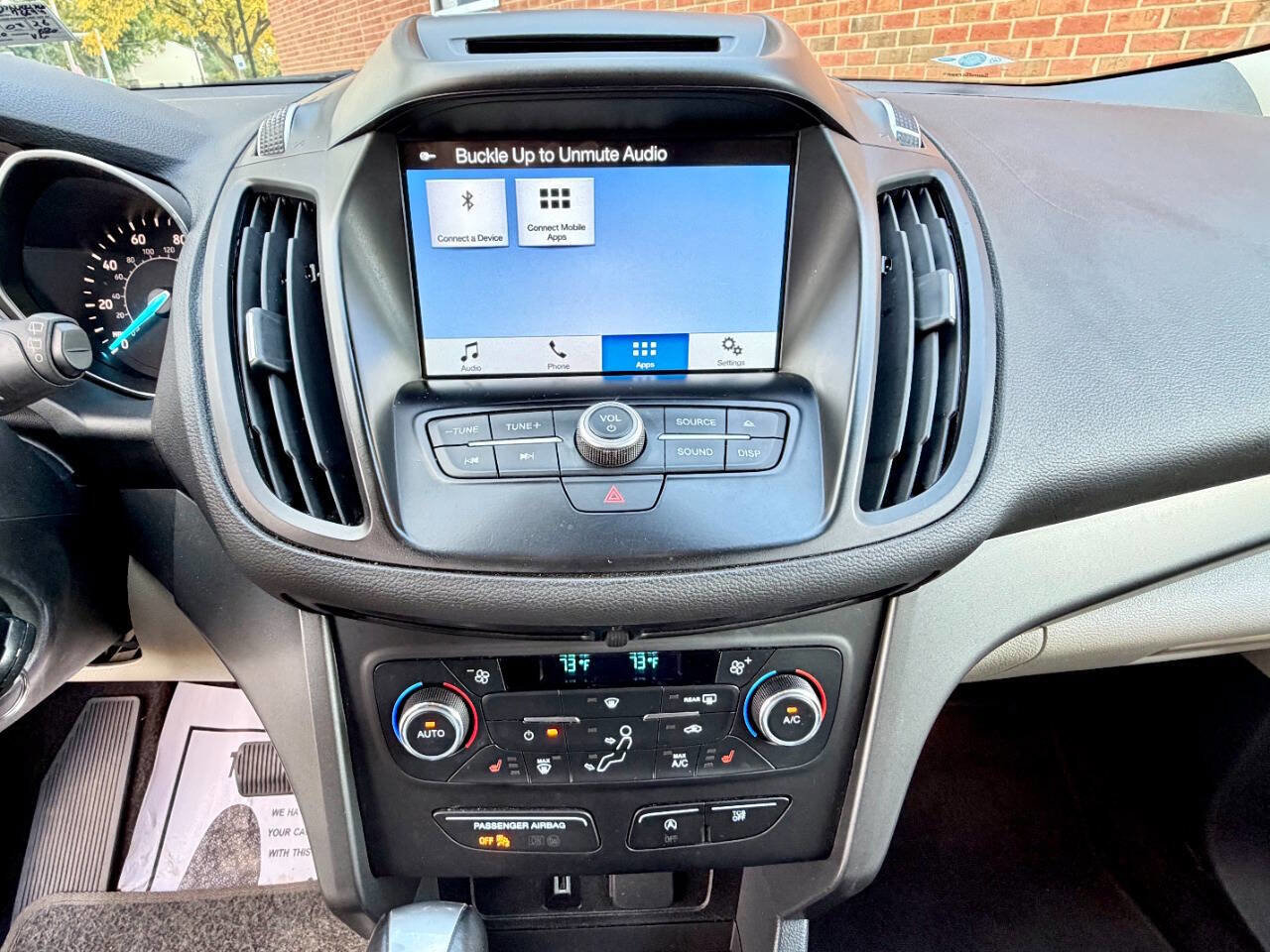 Used 2017 Ford Escape SE w/ SE Leather Comfort Package image 28