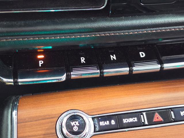 Used 2020 Lincoln Aviator Reserve w/ Equipment Group 201A image 24