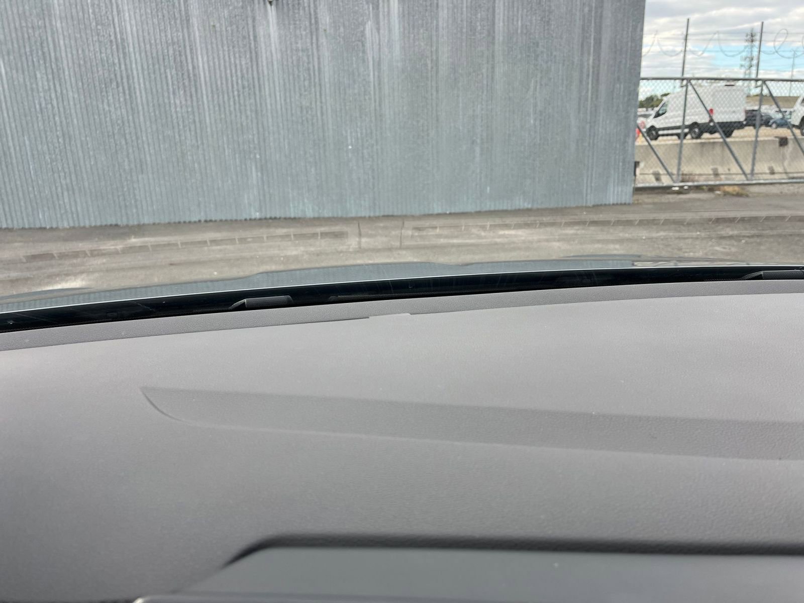 Used 2025 Volkswagen Jetta SE image 18