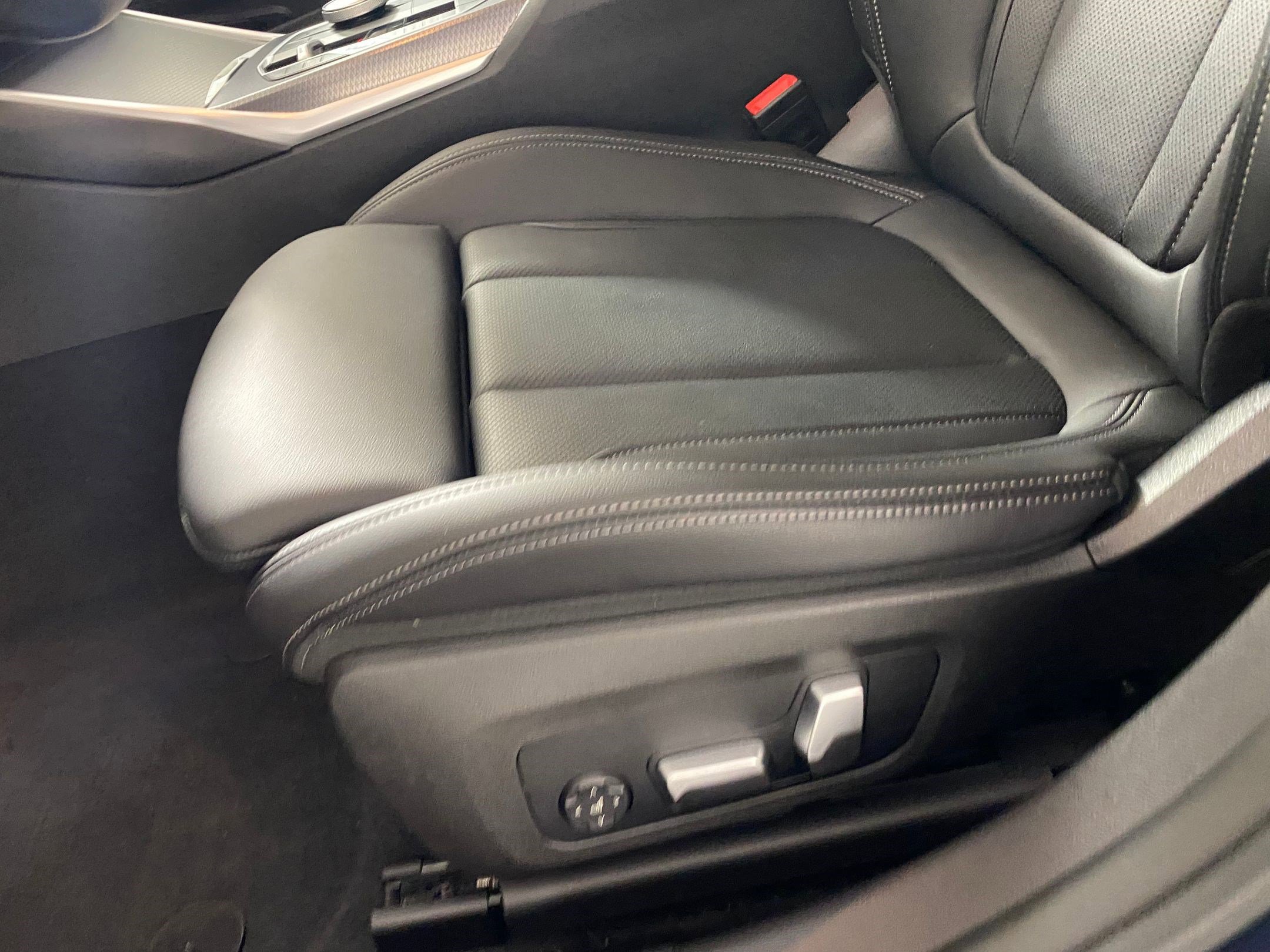 Used 2024 BMW M340i xDrive w/ Driving Assistance Package image 13