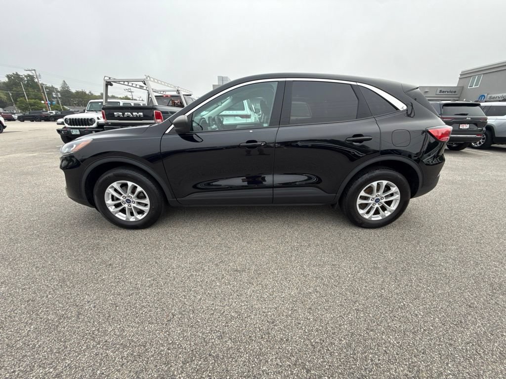 Used 2022 Ford Escape SE AWD/4WD image 2