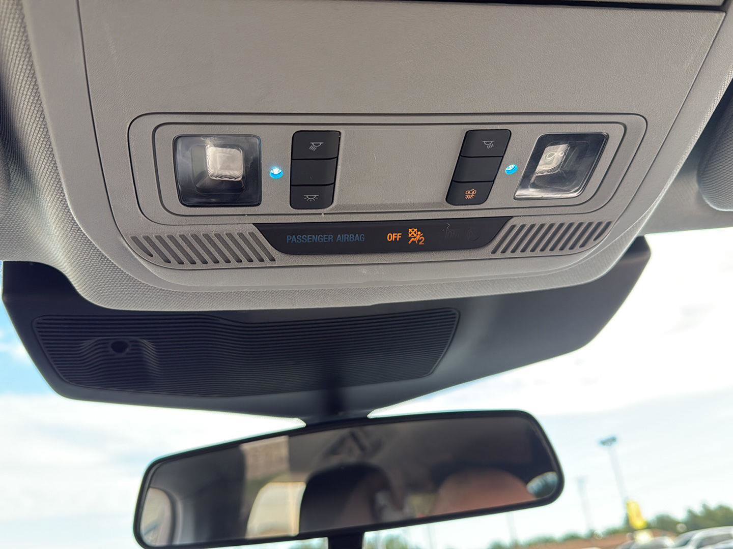 Used 2022 Ford Explorer XLT w/ Equipment Group 202A image 16