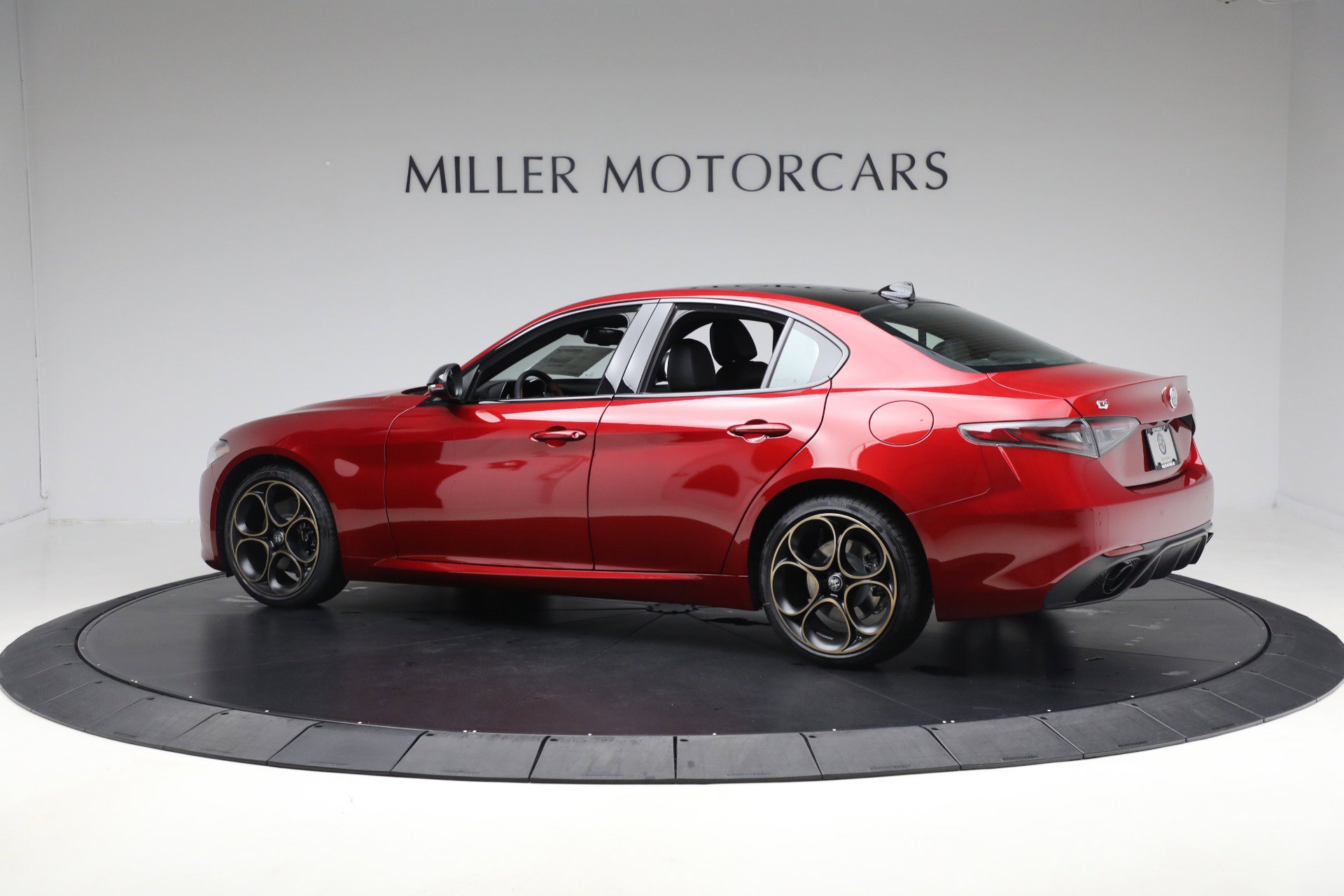 New 2025 Alfa Romeo Giulia AWD w/ Driving Assist Package image 3