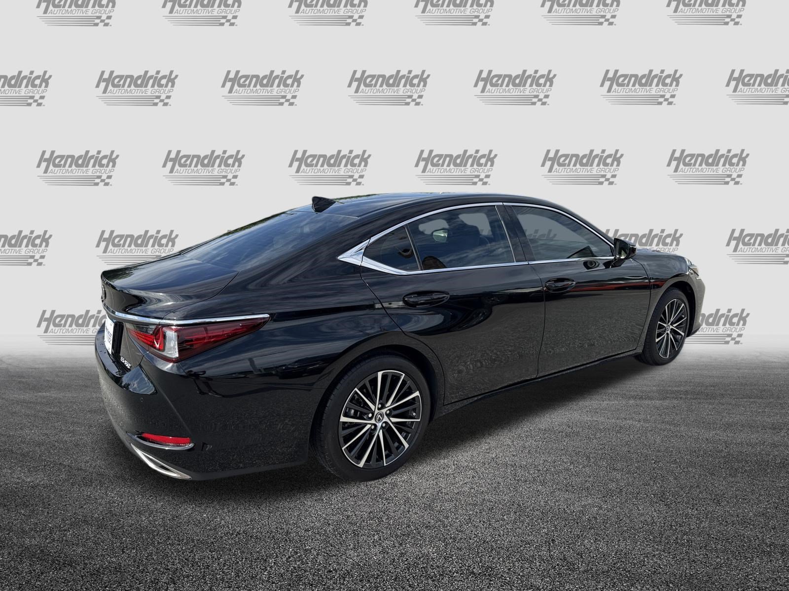 Used 2024 Lexus ES 350 w/ Premium Package FWD image 10
