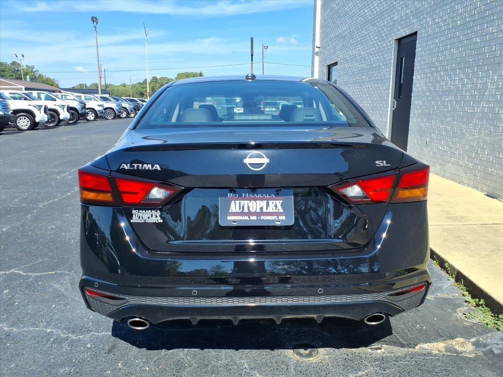 Used 2024 Nissan Altima 2.5 SL image 4
