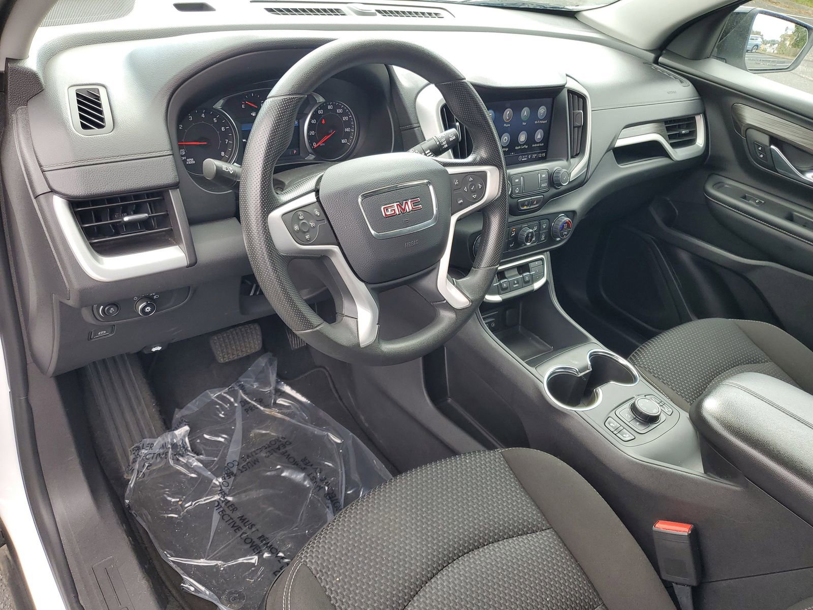 Used 2024 GMC Terrain SLE w/ Driver Convenience Package image 6
