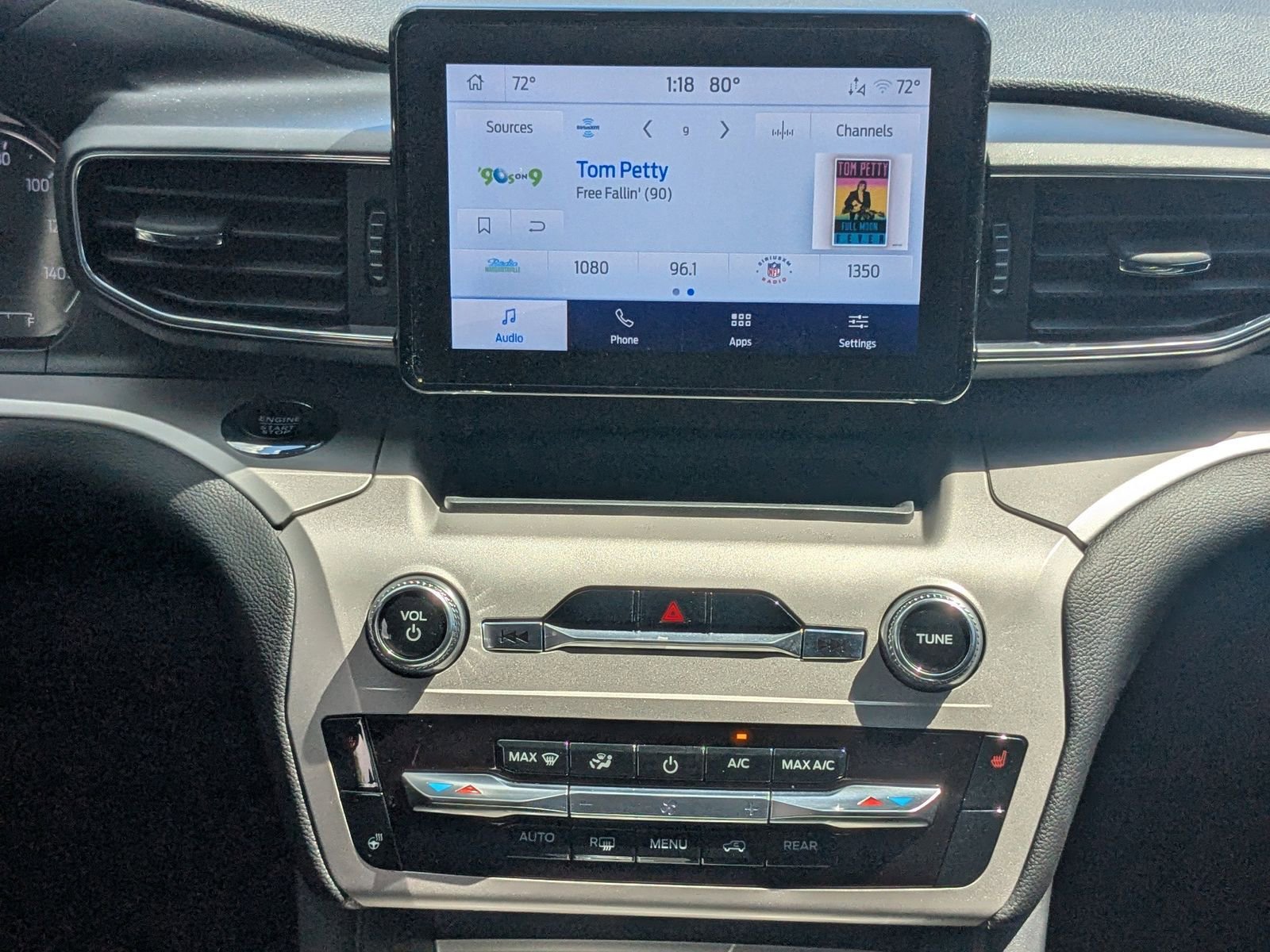 Used 2023 Ford Explorer XLT w/ Equipment Group 202A image 19