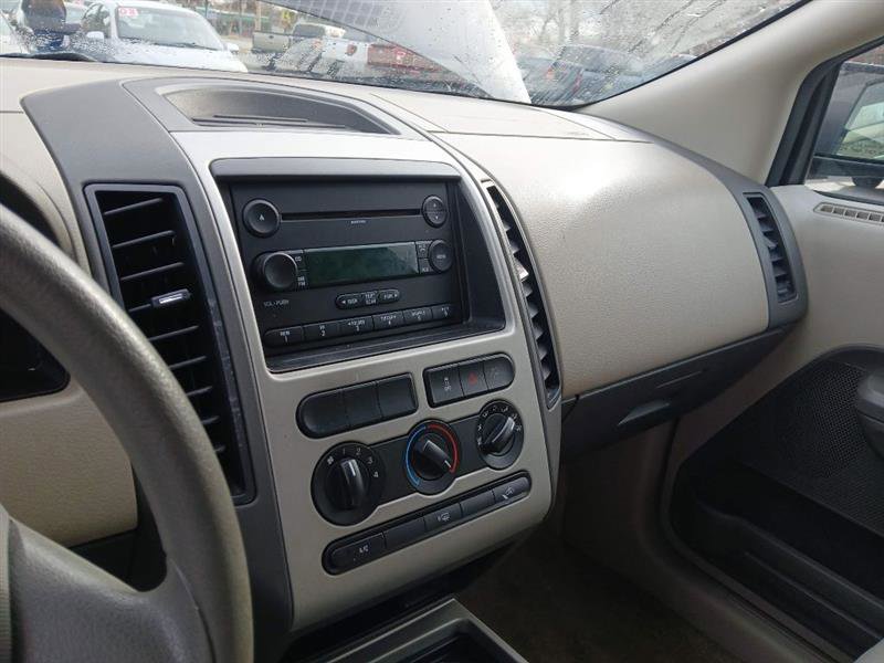 Used 2007 Ford Edge SE image 10
