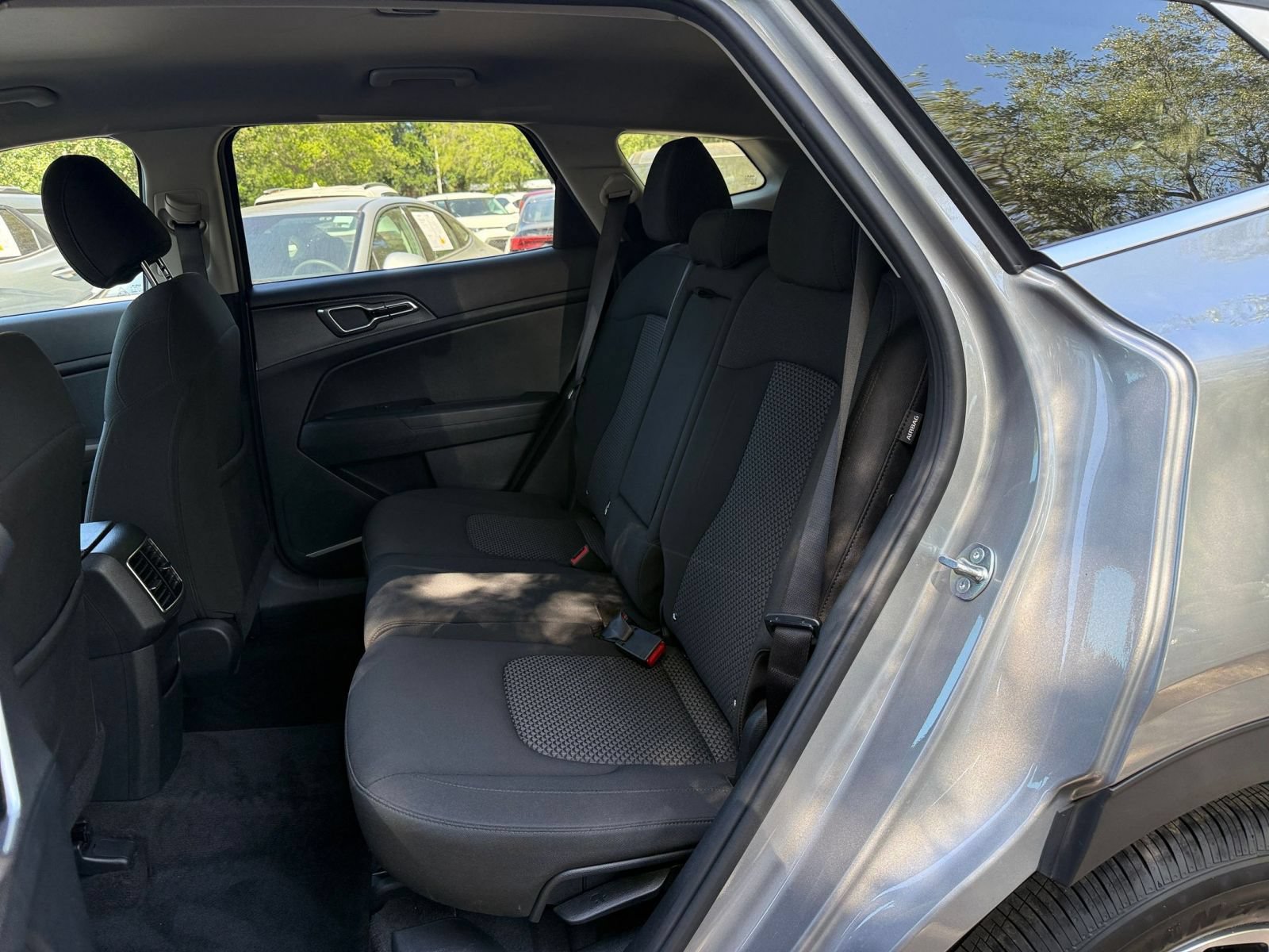 Used 2025 Kia Sportage LX FWD image 36