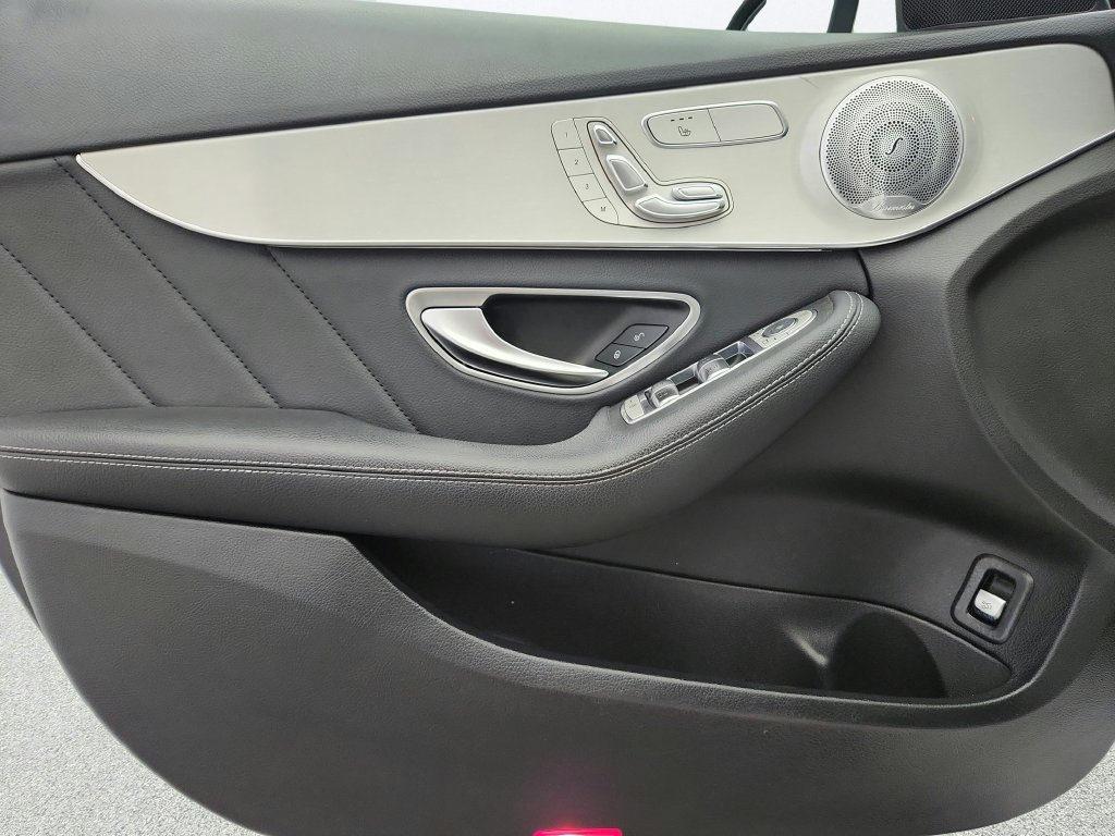 Used 2020 Mercedes-Benz C 300 4MATIC Sedan image 25