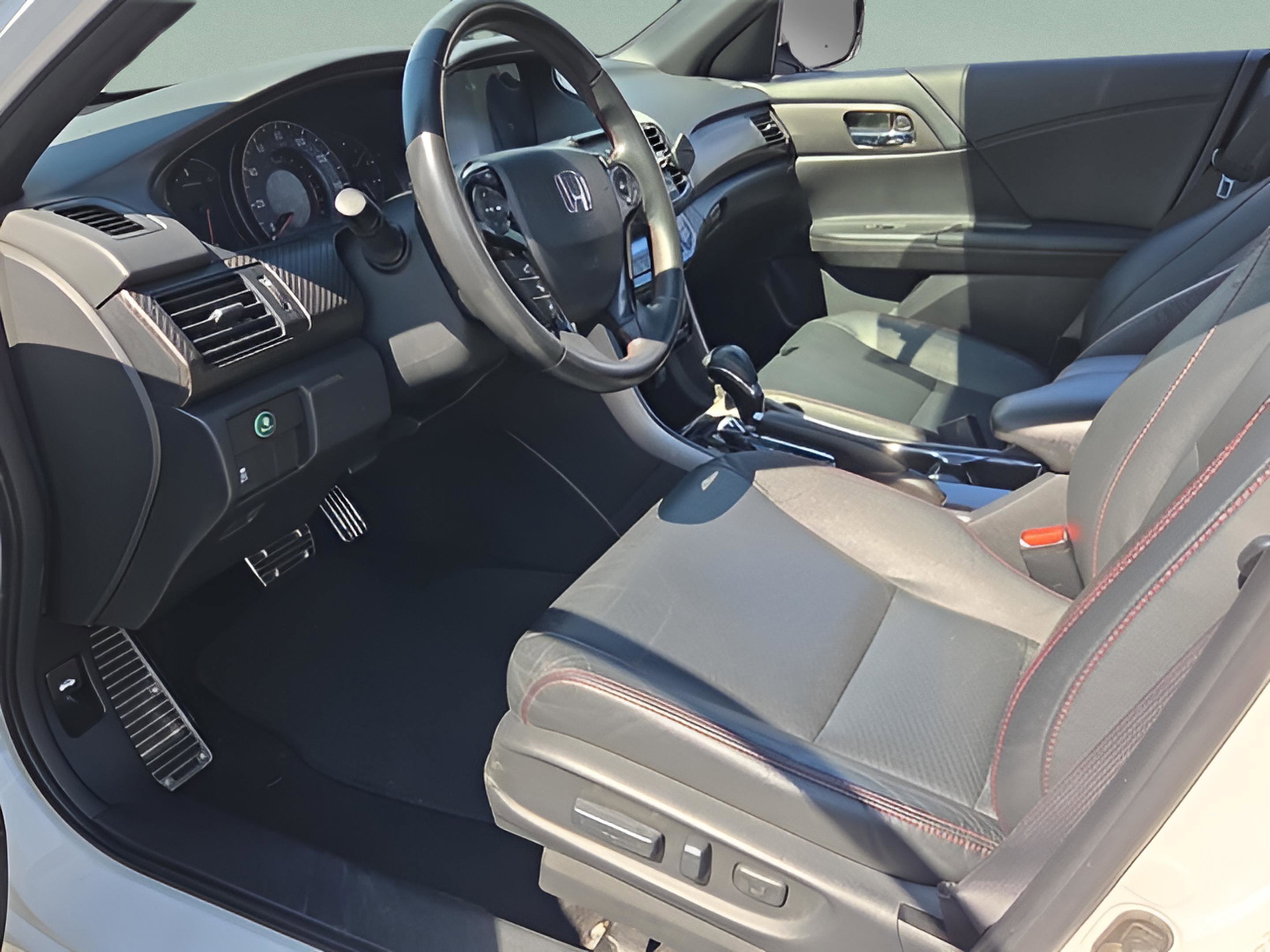 Used 2017 Honda Accord Sport Special Edition image 18