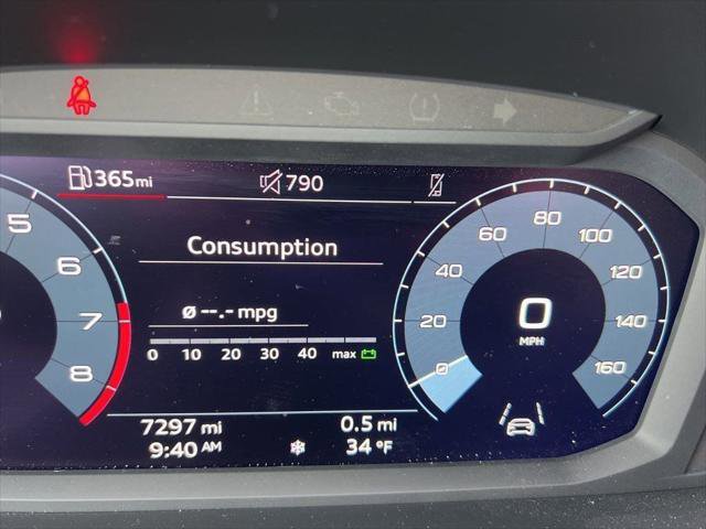 Certified 2025 Audi Q3 2.0T Premium Plus w/ Premium Plus Package image 14