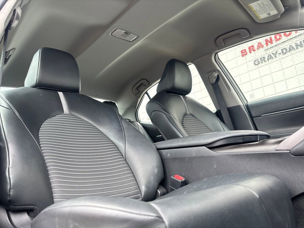 Used 2021 Toyota Camry SE image 23