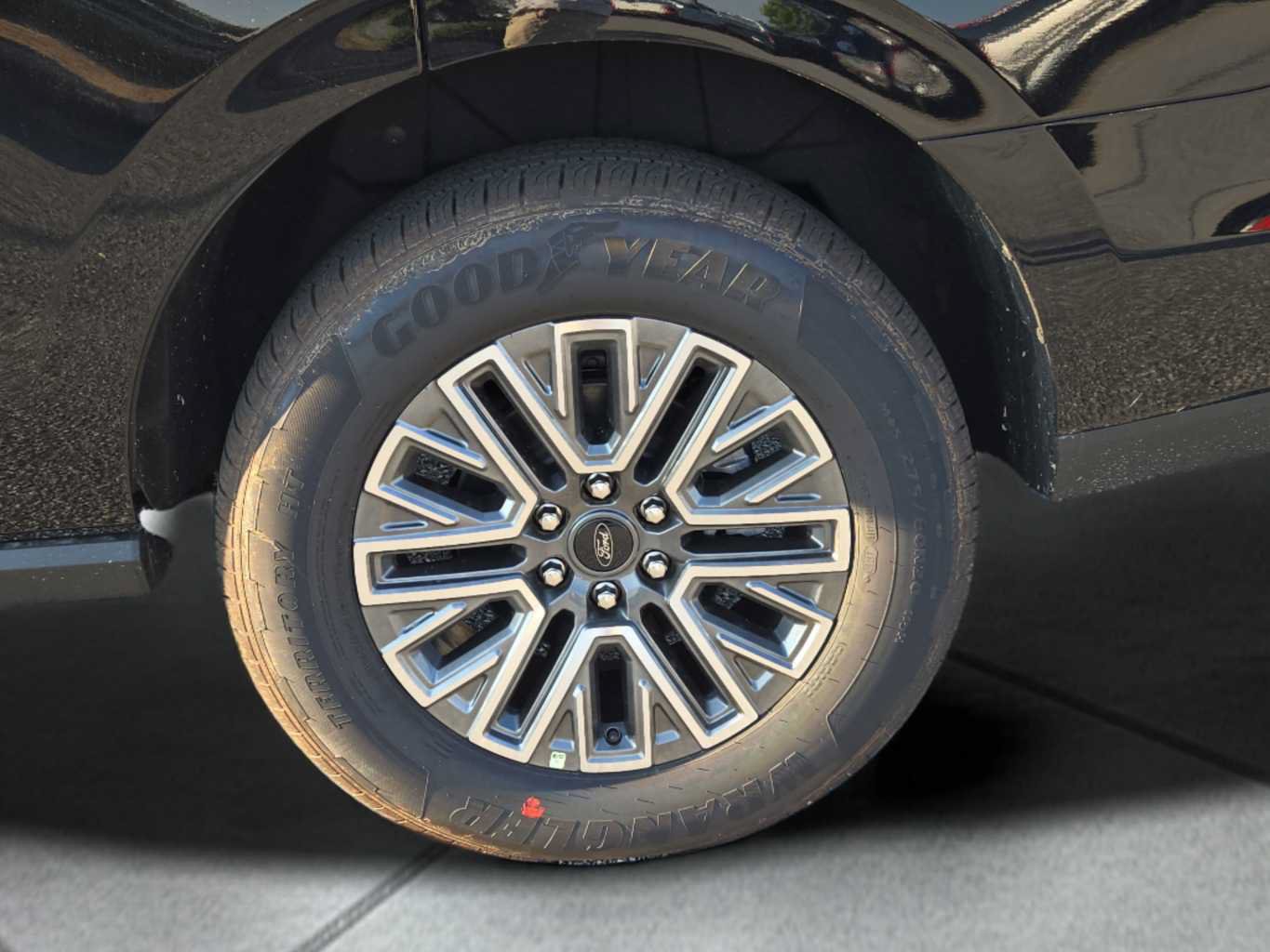 New 2027 Ford Expedition Platinum w/ Driver's Package RWD image 12