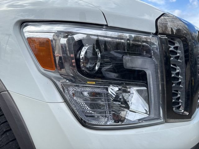Used 2018 Nissan Titan Platinum Reserve w/ Platinum Utility Package image 11
