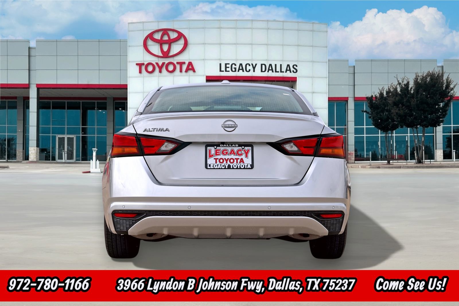 Used 2025 Nissan Altima 2.5 SV image 8