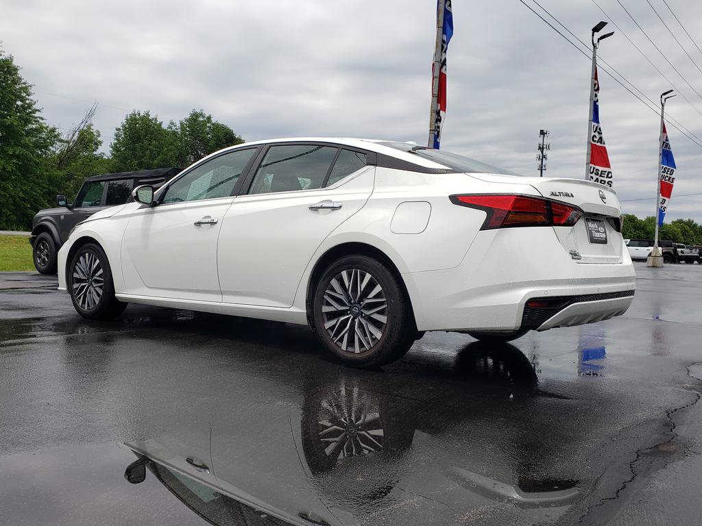 Used 2023 Nissan Altima 2.5 SV FWD image 8
