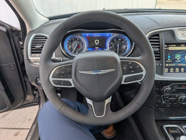 Used 2023 Chrysler 300 Touring L w/ Popular Equipment Group image 11