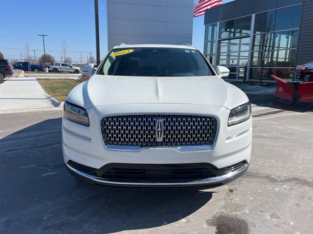 Used 2023 Lincoln Nautilus Reserve image 2