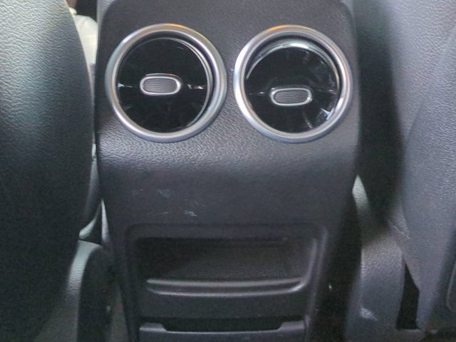 Used 2021 Mercedes-Benz GLA 250 4MATIC image 24