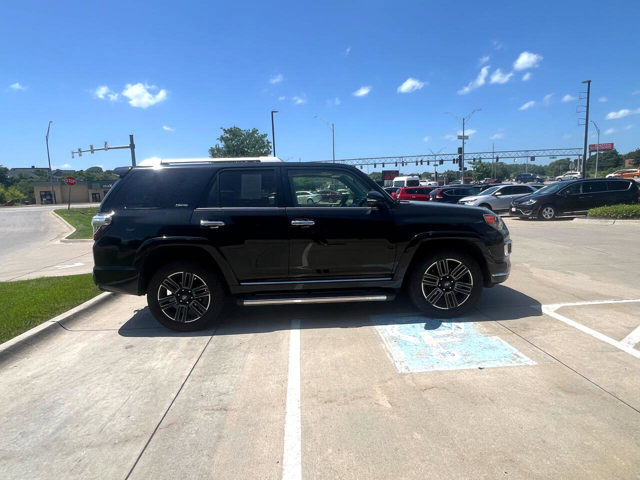 Used 2018 Toyota 4Runner SR5 image 5