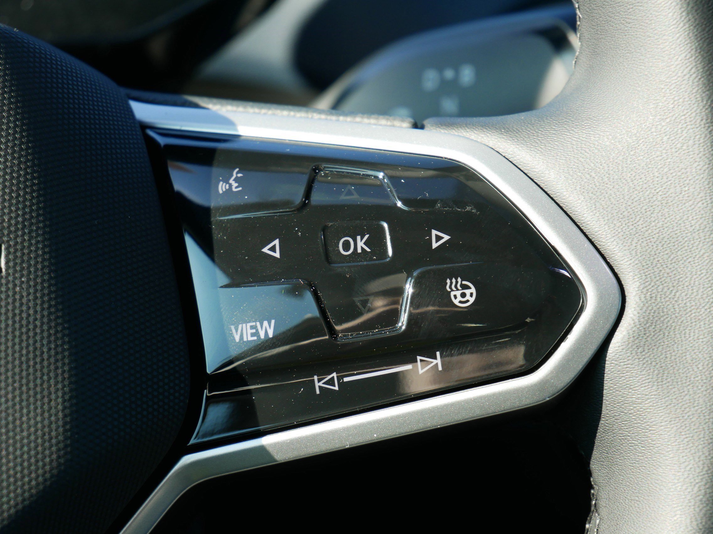 New 2025 Volkswagen ID.4 Pro S image 8