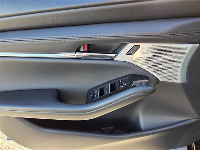 New 2026 MAZDA MAZDA3 Hatchback w/Premium Plus Pkg image 10