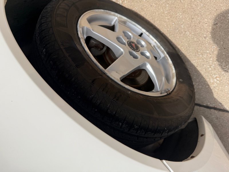 Used 2004 Pontiac Grand Prix GT2 FWD image 16