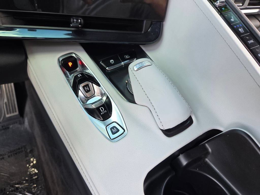 Used 2025 Chevrolet Corvette Stingray Preferred Conv w/ Stealth Interior Trim Package RWD image 26