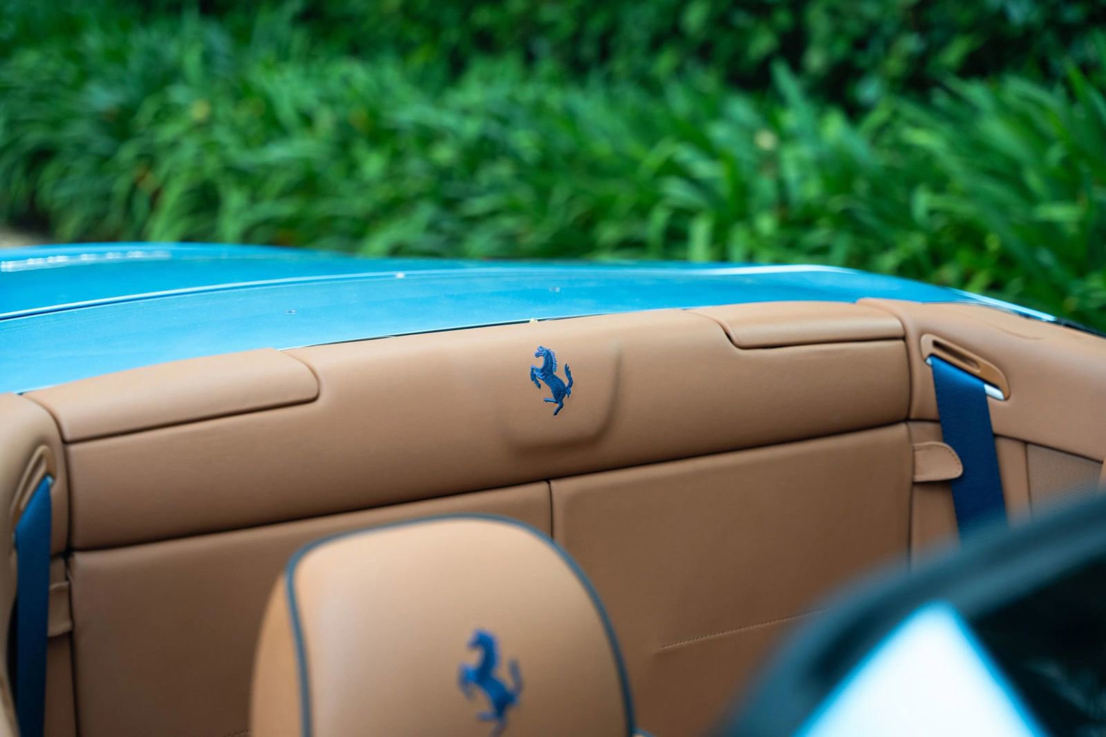 Used 2010 Ferrari California RWD image 52