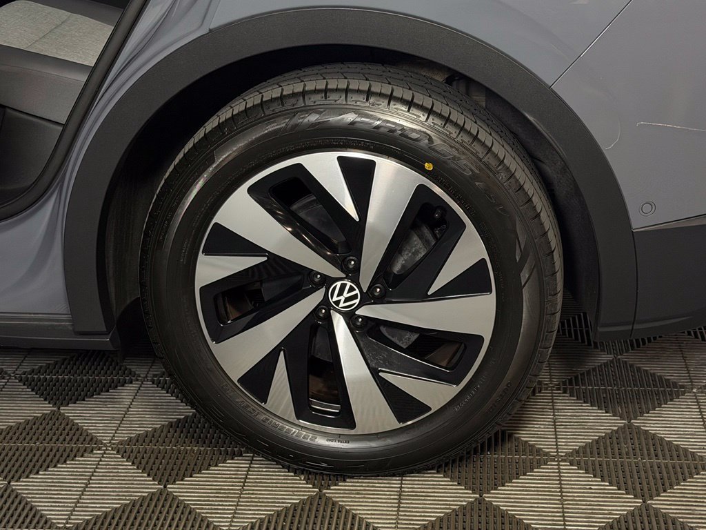 Used 2024 Volkswagen ID.4 2WD image 11