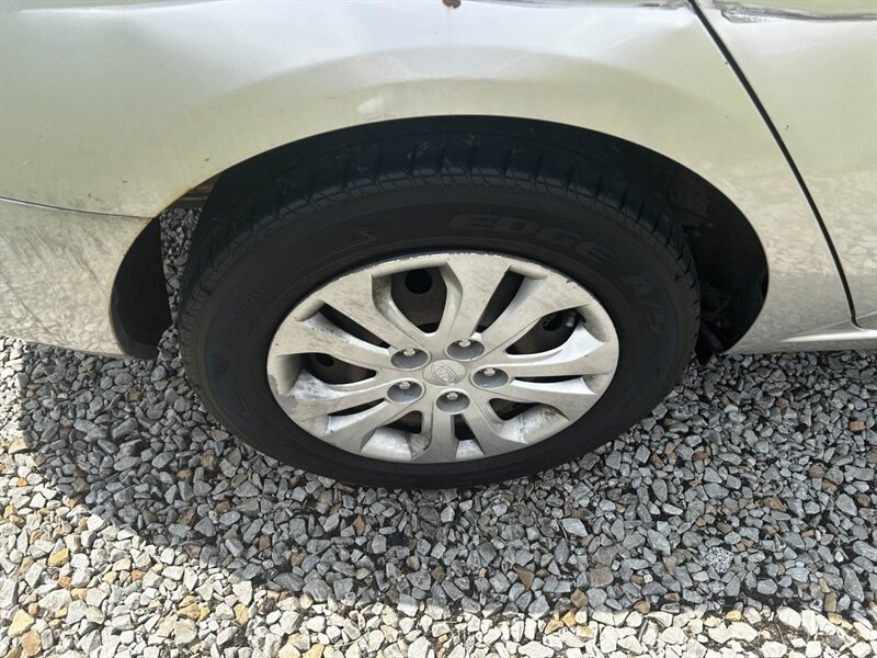 Used 2010 Kia Forte EX FWD image 23