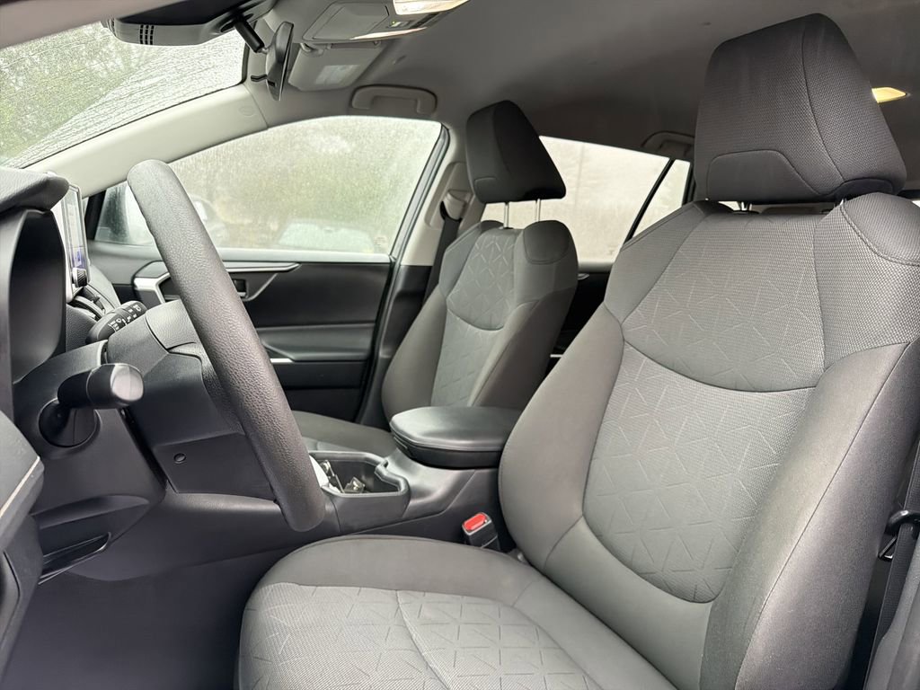 Used 2023 Toyota RAV4 XLE image 12