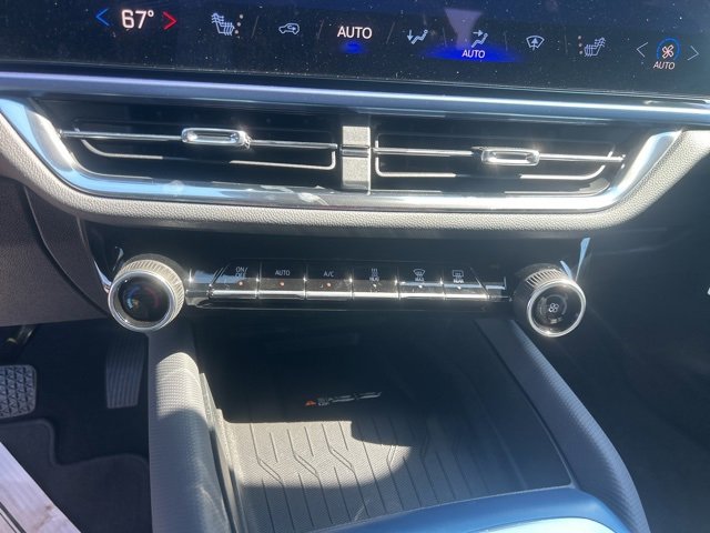 New 2026 Chevrolet Equinox EV LT image 25